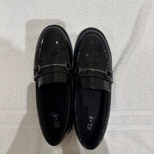 Black platform mary janes!